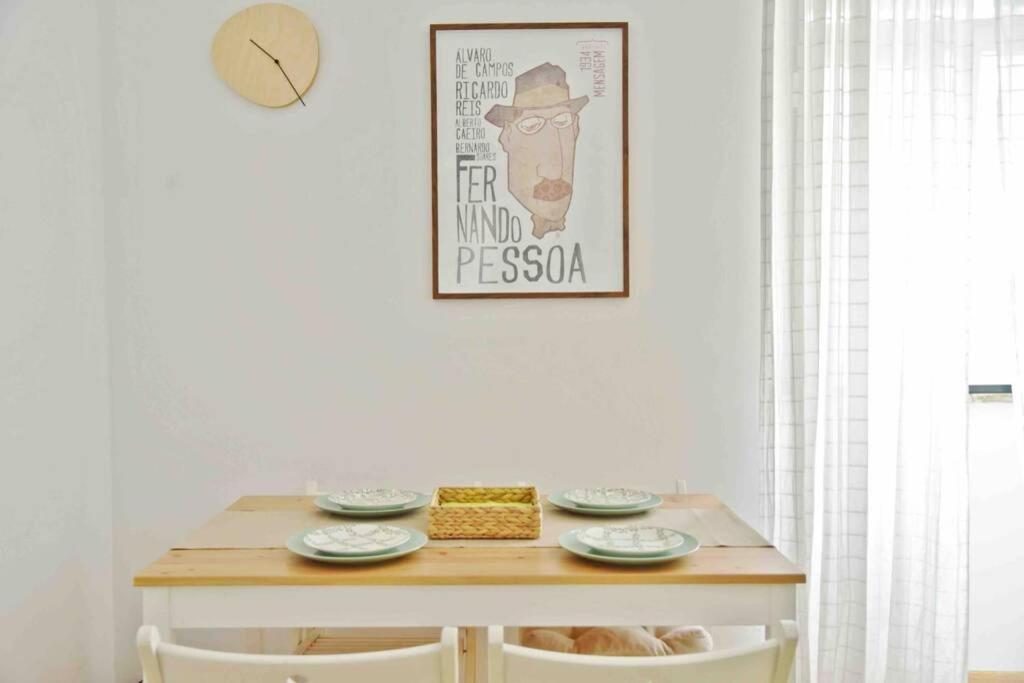Two Bedroom Cozy Flat By River In Quiet Art Zone Lisbona Esterno foto